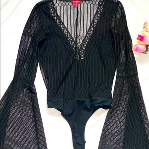 XS Guess long sleeve beautiful top